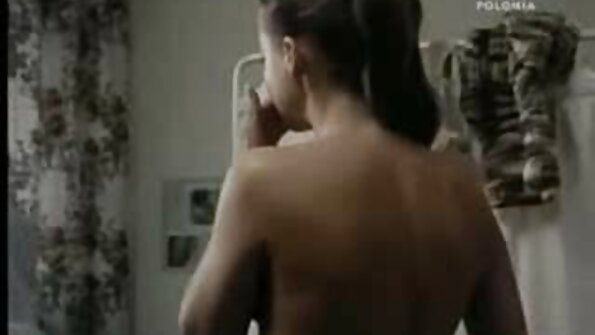 Seksi Latina Andreina Deluxe sa zategnutom guzicom dobiva BBC i spermu karanje debelih zena na lice